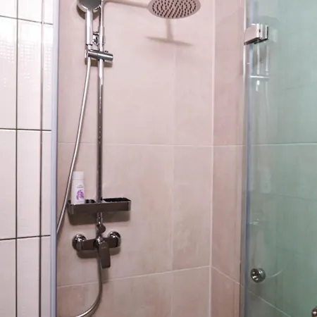 Menthe, Nilie Hospitality Mgmt Apartment *